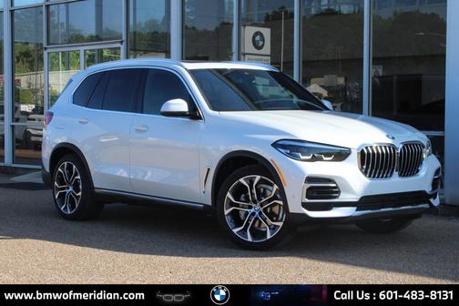 Mineral White Metallic 2023 BMW X5 sDrive40i