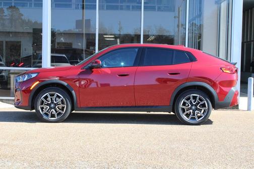 2025 BMW X2 xDrive28i