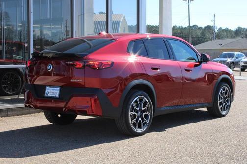 2025 BMW X2 xDrive28i