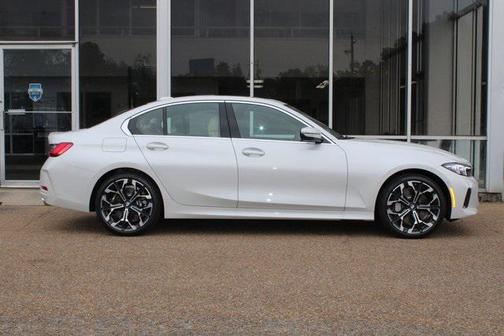 2025 BMW 330 i