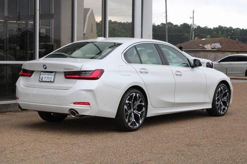 2025 BMW 330 i