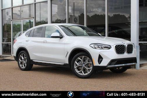 2025 BMW X4 xDrive30i