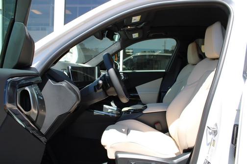 Mineral White Metallic 2026 BMW X3 30 xDrive