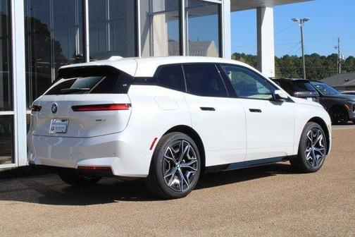 2026 BMW iX xDrive45