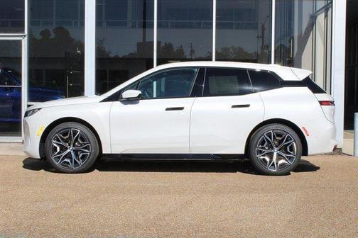 2026 BMW iX xDrive45