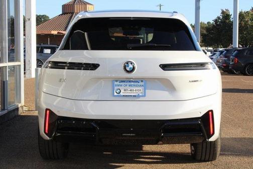 2026 BMW iX xDrive60