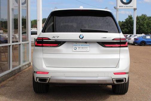 2026 BMW X7 xDrive40i