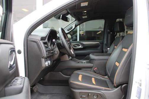 Summit White 2023 GMC Yukon 4WD AT4