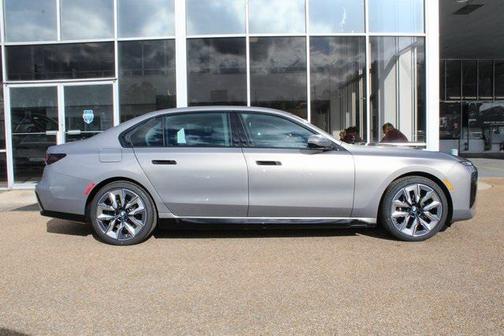 2024 BMW i7 eDrive50