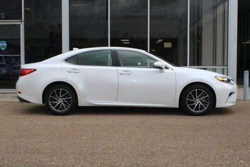 2016 Lexus ES 350 Base