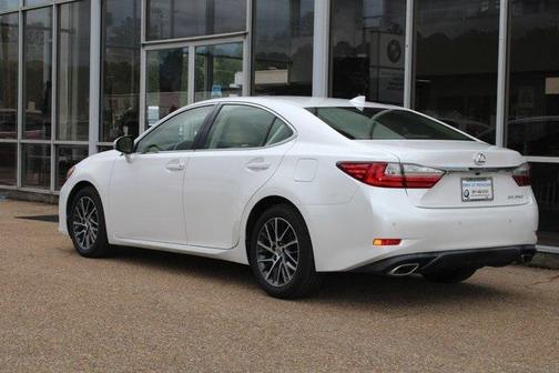 2016 Lexus ES 350 Base