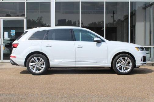 2023 Audi Q7 55 Premium Plus