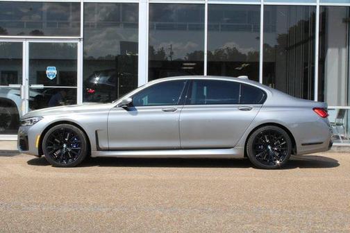 2022 BMW 750 i xDrive
