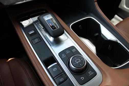 Majestic White 2025 INFINITI QX60 SENSORY