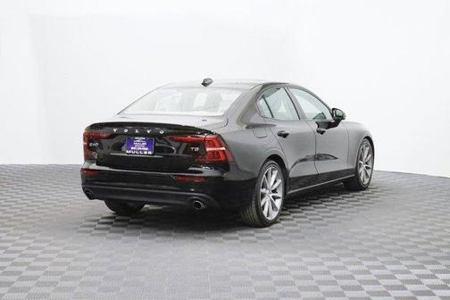 2019 Volvo S60 T5 Momentum