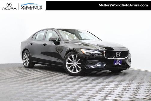 2019 Volvo S60 T5 Momentum