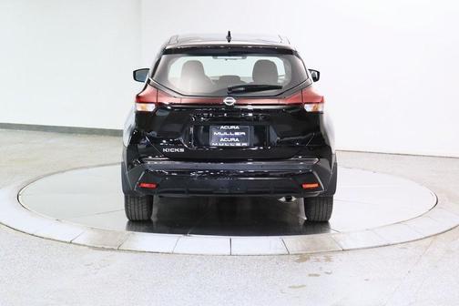 2022 Nissan Kicks S
