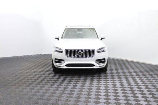 2023 Volvo XC90 B6 Plus 6-Seater