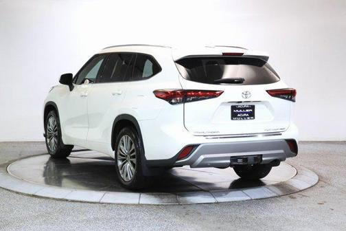 2021 Toyota Highlander Platinum