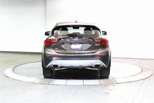 2018 INFINITI QX30 Premium