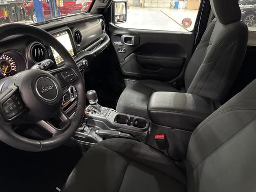 2023 Jeep Wrangler Sport