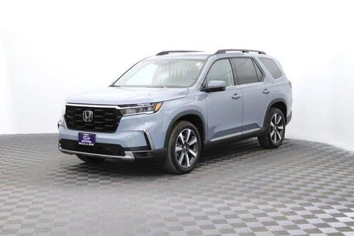 Sonic Gray Pearl 2023 Honda Pilot Touring