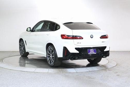 2024 BMW X4 xDrive30i