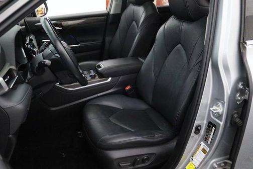 Celestial Silver Metallic 2020 Toyota Highlander Limited