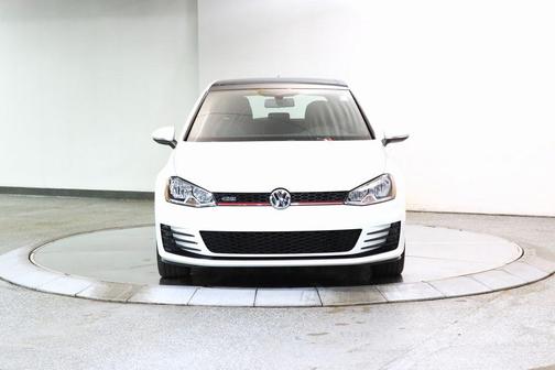 2015 Volkswagen Golf GTI 2.0T SE 2-Door