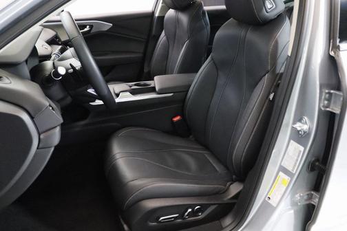 2025 Acura TLX Technology