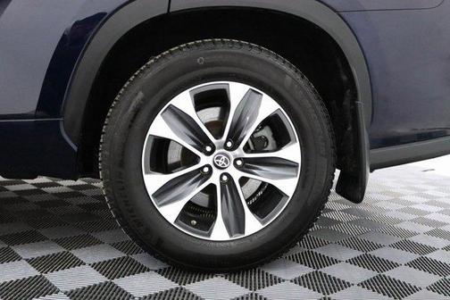 2020 Toyota Highlander Hybrid XLE