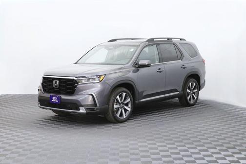 Modern Steel Metallic 2024 Honda Pilot Touring