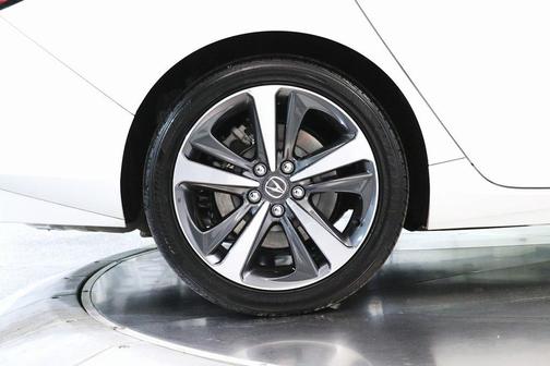 2025 Acura TLX Technology