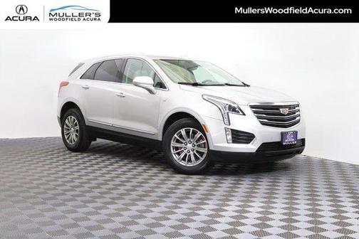 Radiant Silver Metallic 2017 Cadillac XT5 Luxury