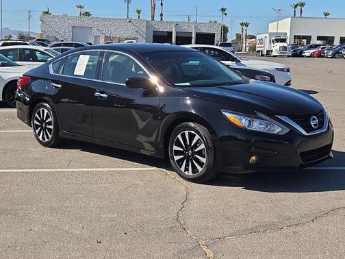 Super Black 2018 Nissan Altima 2.5 SV