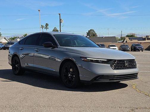 Urban Gray Pearl 2025 Honda Accord SE