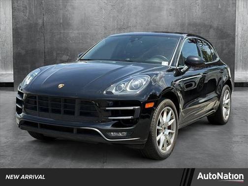 2015 Porsche Macan Turbo