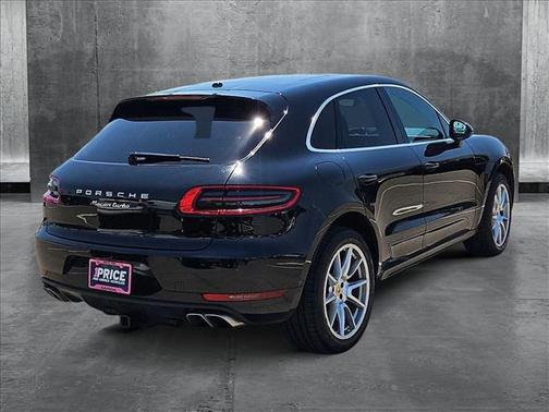 2015 Porsche Macan Turbo