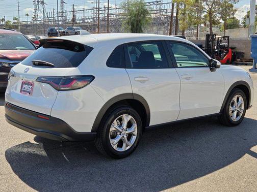 2025 Honda HR-V LX