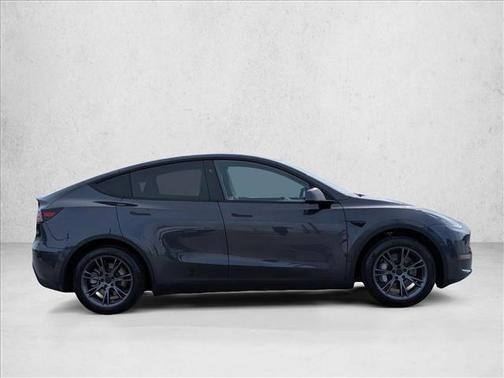 2025 Tesla Model Y Long Range Dual Motor Rear-Wheel Drive