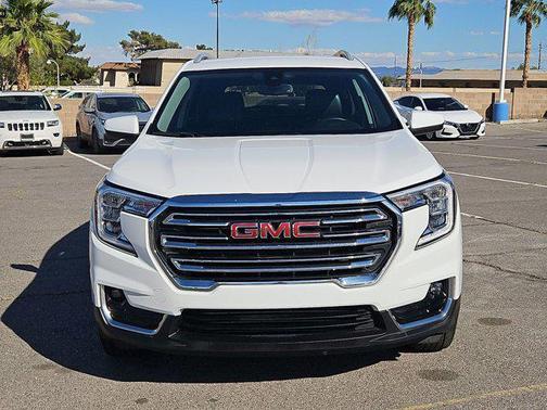 Summit White 2024 GMC Terrain SLT