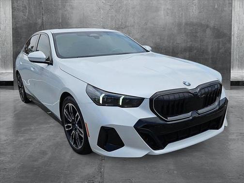 2024 BMW 540 i xDrive