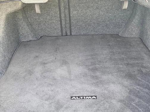 2021 Nissan Altima SR FWD