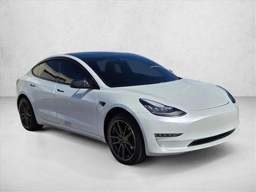 2020 Tesla Model 3 Standard Range Plus