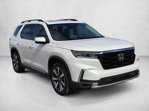 2025 Honda Pilot Touring 8-Passenger
