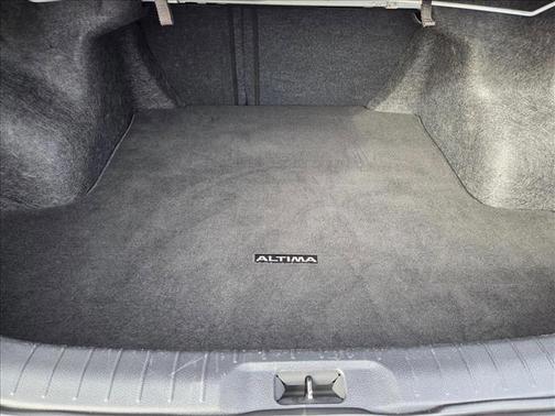 2023 Nissan Altima SR FWD