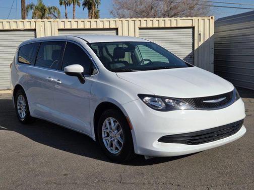 2017 Chrysler Pacifica LX
