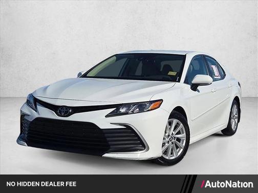 Ice Cap 2024 Toyota Camry LE
