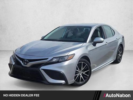 Celestial Silver Metallic 2024 Toyota Camry SE