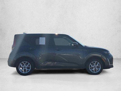 Gravity Gray 2024 Kia Soul LX